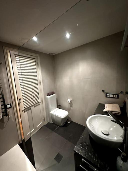 Ferienwohnung Apartamento Con Parking En Centro De Madrid-Chamberi Exterior foto